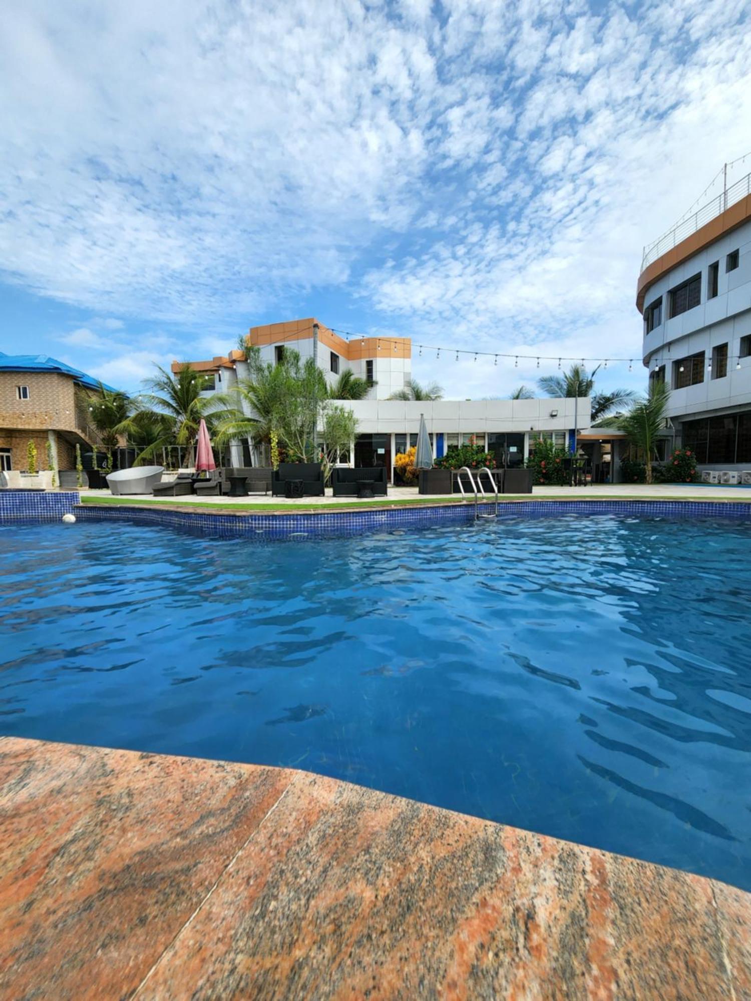 Paradise Beach Resort Лагос Екстериор снимка