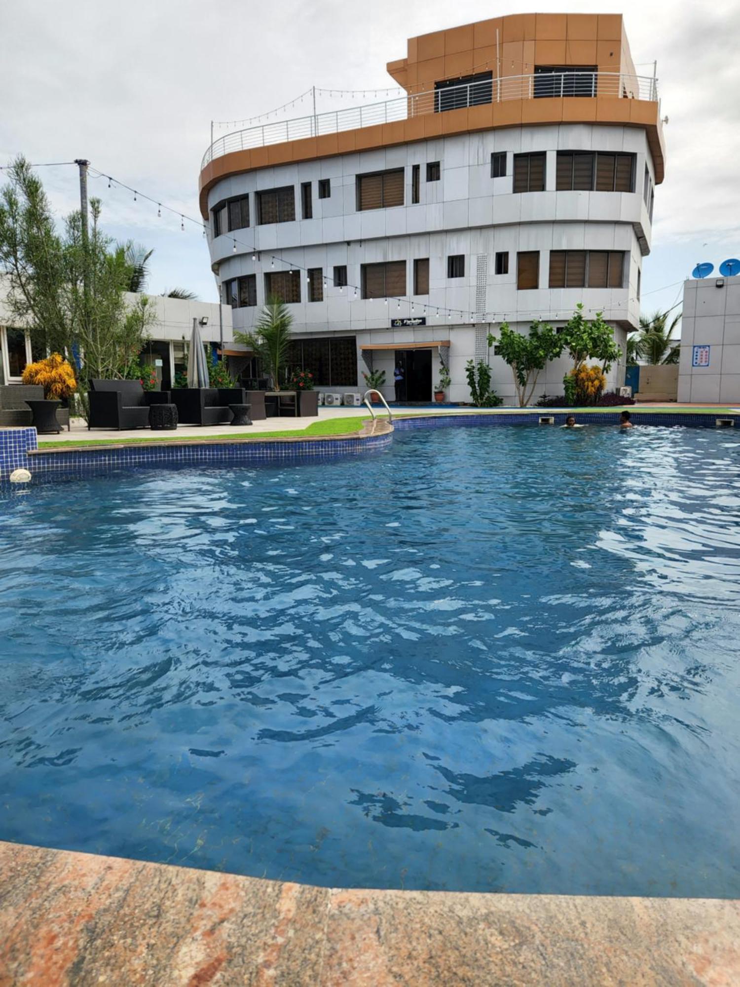 Paradise Beach Resort Лагос Екстериор снимка